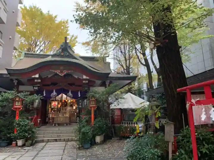 三崎稲荷神社の本殿・本堂