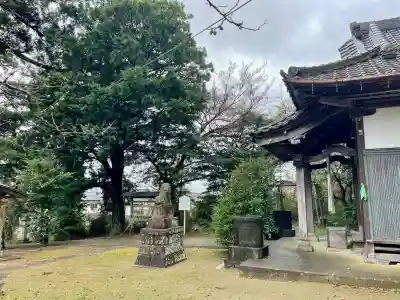 菅原神社の{uncategorized: "未分類", other: "その他", undefined: "問題あり", building: "その他建物", grave: "お墓", sacred_gate: "鳥居", guardian: "狛犬", statue: "像", buddha: "仏像", history: "歴史", nature: "自然", garden: "庭園", animal: "動物", pagoda: "塔", temizu: "手水舎", mountain_gate: "山門・神門", sanctuary: "本殿・本堂", subordinate: "末社・摂社", art: "芸術", scenery: "景色", jizo: "地蔵", ema: "絵馬", goshuin: "御朱印", omikuji: "おみくじ", items: "授与品その他", amulet: "お守り", goshuincho: "御朱印帳", eats: "食事", festival: "お祭り", votive_dance: "神楽", shichigosan: "七五三参", wedding: "結婚式", experience: "体験その他", initially: "初詣", around: "周辺", anti_infection: "感染症対策"}