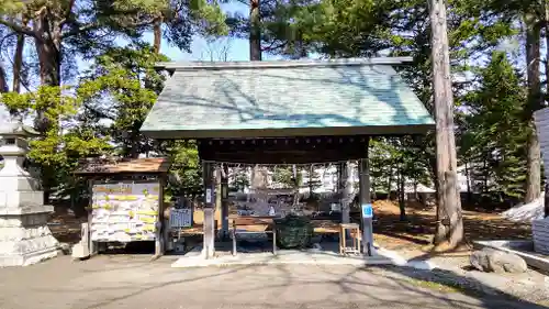 富良野神社の手水