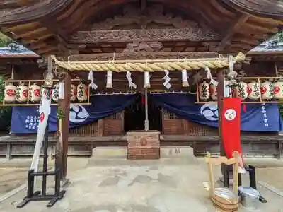 鰹宇神社の本殿