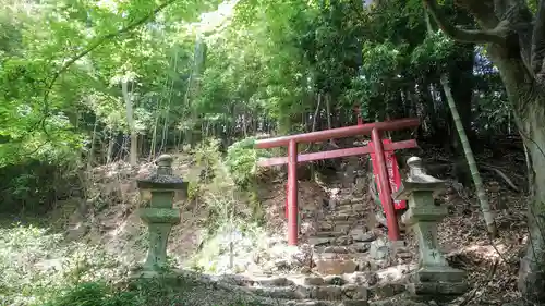 八王寺の鳥居