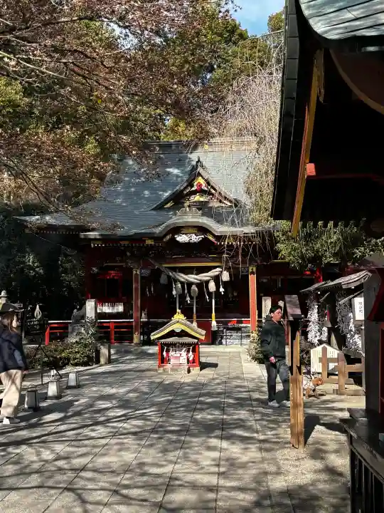 冠稲荷神社の{uncategorized: "未分類", other: "その他", undefined: "問題あり", building: "その他建物", grave: "お墓", sacred_gate: "鳥居", guardian: "狛犬", statue: "像", buddha: "仏像", history: "歴史", nature: "自然", garden: "庭園", animal: "動物", pagoda: "塔", temizu: "手水舎", mountain_gate: "山門・神門", sanctuary: "本殿・本堂", subordinate: "末社・摂社", art: "芸術", scenery: "景色", jizo: "地蔵", ema: "絵馬", goshuin: "御朱印", omikuji: "おみくじ", items: "授与品その他", amulet: "お守り", goshuincho: "御朱印帳", eats: "食事", festival: "お祭り", votive_dance: "神楽", shichigosan: "七五三参", wedding: "結婚式", experience: "体験その他", initially: "初詣", around: "周辺", anti_infection: "感染症対策"}