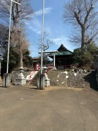 日枝神社（新戸）の{uncategorized: "未分類", other: "その他", undefined: "問題あり", building: "その他建物", grave: "お墓", sacred_gate: "鳥居", guardian: "狛犬", statue: "像", buddha: "仏像", history: "歴史", nature: "自然", garden: "庭園", animal: "動物", pagoda: "塔", temizu: "手水舎", mountain_gate: "山門・神門", sanctuary: "本殿・本堂", subordinate: "末社・摂社", art: "芸術", scenery: "景色", jizo: "地蔵", ema: "絵馬", goshuin: "御朱印", omikuji: "おみくじ", items: "授与品その他", amulet: "お守り", goshuincho: "御朱印帳", eats: "食事", festival: "お祭り", votive_dance: "神楽", shichigosan: "七五三参", wedding: "結婚式", experience: "体験その他", initially: "初詣", around: "周辺", anti_infection: "感染症対策"}