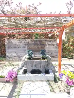 上里菅原神社の手水舎