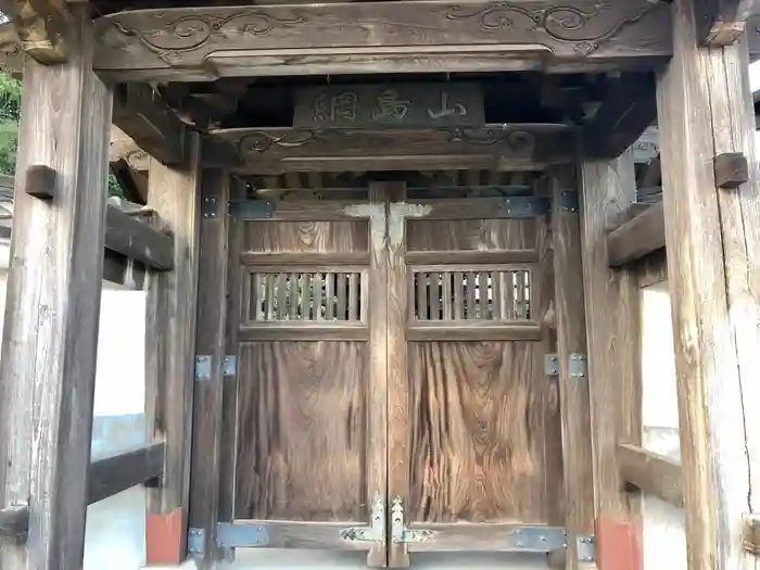 長福寺の本殿