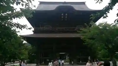 建長寺の{uncategorized: "未分類", other: "その他", undefined: "問題あり", building: "その他建物", grave: "お墓", sacred_gate: "鳥居", guardian: "狛犬", statue: "像", buddha: "仏像", history: "歴史", nature: "自然", garden: "庭園", animal: "動物", pagoda: "塔", temizu: "手水舎", mountain_gate: "山門・神門", sanctuary: "本殿・本堂", subordinate: "末社・摂社", art: "芸術", scenery: "景色", jizo: "地蔵", ema: "絵馬", goshuin: "御朱印", omikuji: "おみくじ", items: "授与品その他", amulet: "お守り", goshuincho: "御朱印帳", eats: "食事", festival: "お祭り", votive_dance: "神楽", shichigosan: "七五三参", wedding: "結婚式", experience: "体験その他", initially: "初詣", around: "周辺", anti_infection: "感染症対策"}