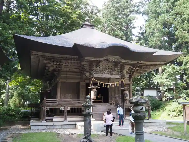 出羽神社(出羽三山神社)~三神合祭殿~の末社・摂社