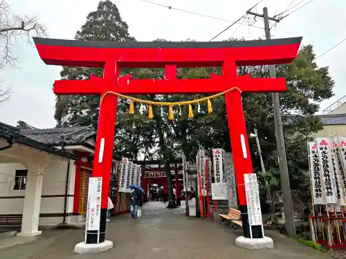 千代保稲荷神社の鳥居