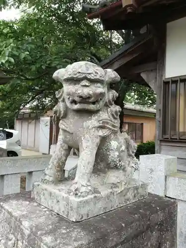 加波山三枝祇神社本宮の狛犬