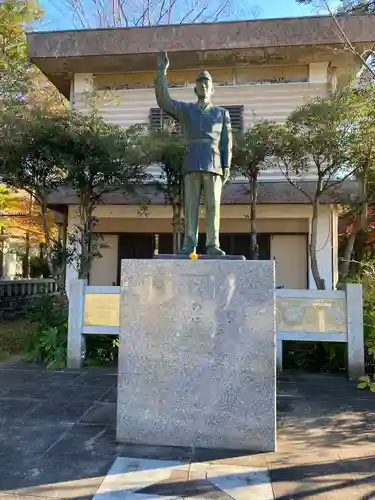 山梨縣護國神社の像