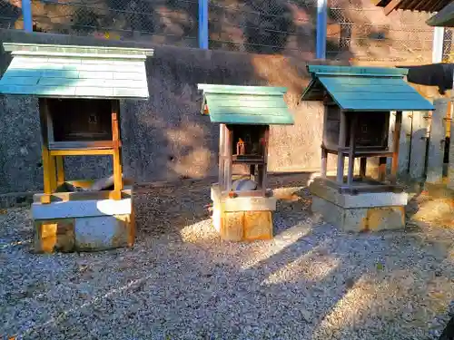 神明社の末社・摂社