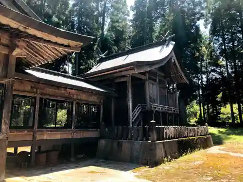 健男霜凝日子神社の本殿