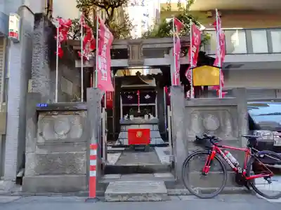 太郎稲荷神社の鳥居