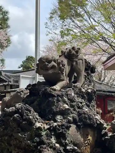 前原御嶽神社の狛犬