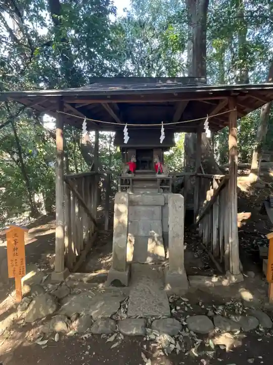 川越氷川神社の{uncategorized: "未分類", other: "その他", undefined: "問題あり", building: "その他建物", grave: "お墓", sacred_gate: "鳥居", guardian: "狛犬", statue: "像", buddha: "仏像", history: "歴史", nature: "自然", garden: "庭園", animal: "動物", pagoda: "塔", temizu: "手水舎", mountain_gate: "山門・神門", sanctuary: "本殿・本堂", subordinate: "末社・摂社", art: "芸術", scenery: "景色", jizo: "地蔵", ema: "絵馬", goshuin: "御朱印", omikuji: "おみくじ", items: "授与品その他", amulet: "お守り", goshuincho: "御朱印帳", eats: "食事", festival: "お祭り", votive_dance: "神楽", shichigosan: "七五三参", wedding: "結婚式", experience: "体験その他", initially: "初詣", around: "周辺", anti_infection: "感染症対策"}