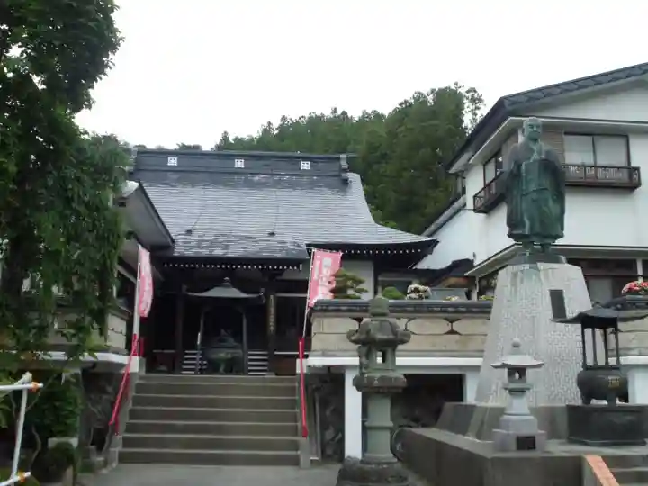 瑞然寺の本殿・本堂