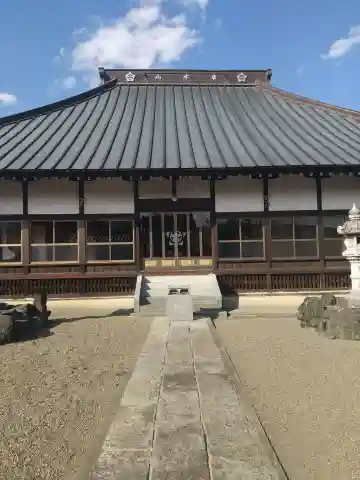 常福寺の本殿・本堂