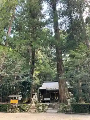 室生龍穴神社の{uncategorized: "未分類", other: "その他", undefined: "問題あり", building: "その他建物", grave: "お墓", sacred_gate: "鳥居", guardian: "狛犬", statue: "像", buddha: "仏像", history: "歴史", nature: "自然", garden: "庭園", animal: "動物", pagoda: "塔", temizu: "手水舎", mountain_gate: "山門・神門", sanctuary: "本殿・本堂", subordinate: "末社・摂社", art: "芸術", scenery: "景色", jizo: "地蔵", ema: "絵馬", goshuin: "御朱印", omikuji: "おみくじ", items: "授与品その他", amulet: "お守り", goshuincho: "御朱印帳", eats: "食事", festival: "お祭り", votive_dance: "神楽", shichigosan: "七五三参", wedding: "結婚式", experience: "体験その他", initially: "初詣", around: "周辺", anti_infection: "感染症対策"}