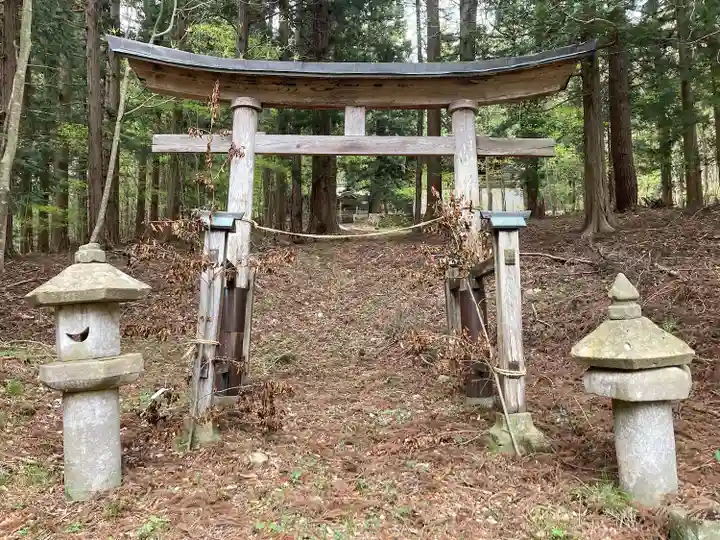 子檀嶺神社中社(長野県)