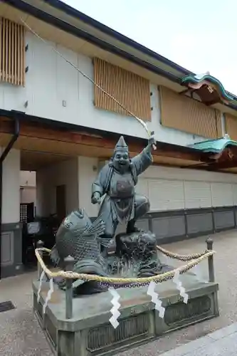 布施戎神社の像