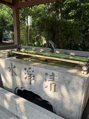弓弦羽神社の{uncategorized: "未分類", other: "その他", undefined: "問題あり", building: "その他建物", grave: "お墓", sacred_gate: "鳥居", guardian: "狛犬", statue: "像", buddha: "仏像", history: "歴史", nature: "自然", garden: "庭園", animal: "動物", pagoda: "塔", temizu: "手水舎", mountain_gate: "山門・神門", sanctuary: "本殿・本堂", subordinate: "末社・摂社", art: "芸術", scenery: "景色", jizo: "地蔵", ema: "絵馬", goshuin: "御朱印", omikuji: "おみくじ", items: "授与品その他", amulet: "お守り", goshuincho: "御朱印帳", eats: "食事", festival: "お祭り", votive_dance: "神楽", shichigosan: "七五三参", wedding: "結婚式", experience: "体験その他", initially: "初詣", around: "周辺", anti_infection: "感染症対策"}