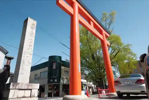 津島神社の鳥居