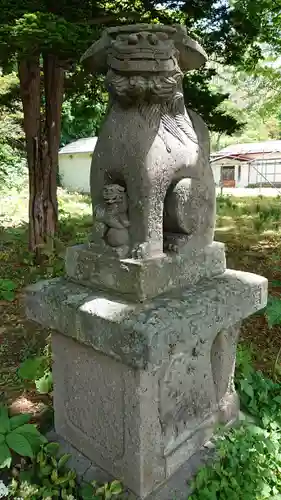 忍路神社の狛犬