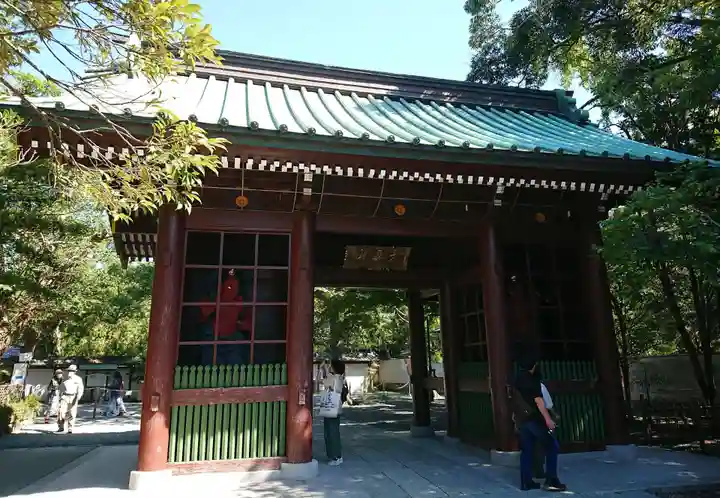 高徳院の山門・神門