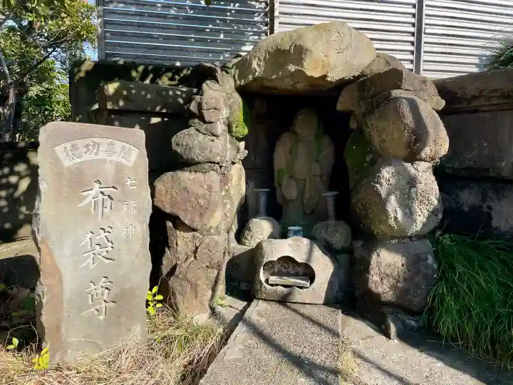 仙寿院の{uncategorized: "未分類", other: "その他", undefined: "問題あり", building: "その他建物", grave: "お墓", sacred_gate: "鳥居", guardian: "狛犬", statue: "像", buddha: "仏像", history: "歴史", nature: "自然", garden: "庭園", animal: "動物", pagoda: "塔", temizu: "手水舎", mountain_gate: "山門・神門", sanctuary: "本殿・本堂", subordinate: "末社・摂社", art: "芸術", scenery: "景色", jizo: "地蔵", ema: "絵馬", goshuin: "御朱印", omikuji: "おみくじ", items: "授与品その他", amulet: "お守り", goshuincho: "御朱印帳", eats: "食事", festival: "お祭り", votive_dance: "神楽", shichigosan: "七五三参", wedding: "結婚式", experience: "体験その他", initially: "初詣", around: "周辺", anti_infection: "感染症対策"}