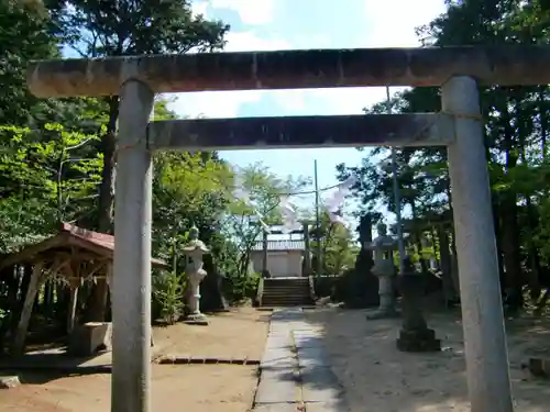 椿ノ海　水神社の鳥居