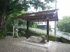 六所神社の手水