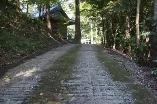 伊熊神社の建物その他