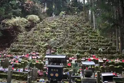 高野山金剛峯寺奥の院(和歌山県)