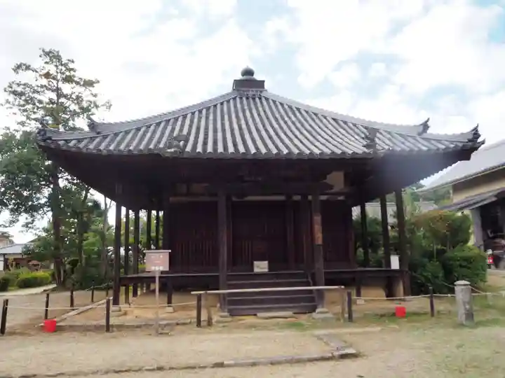法起寺のその他建物
