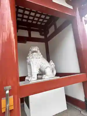 瀧泉寺(目黒不動尊)の狛犬