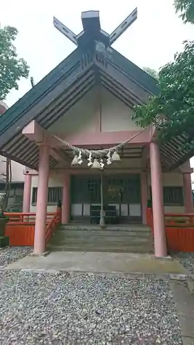 三吉神社の本殿