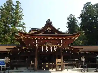 多賀大社の本殿・本堂