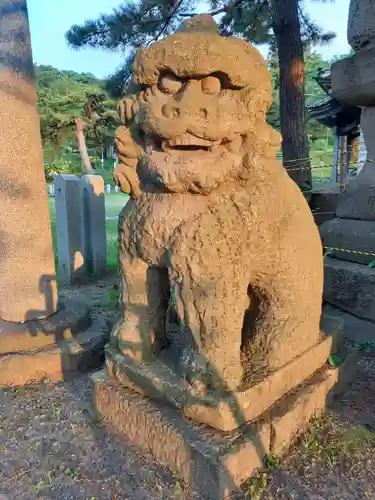 白山神社の狛犬