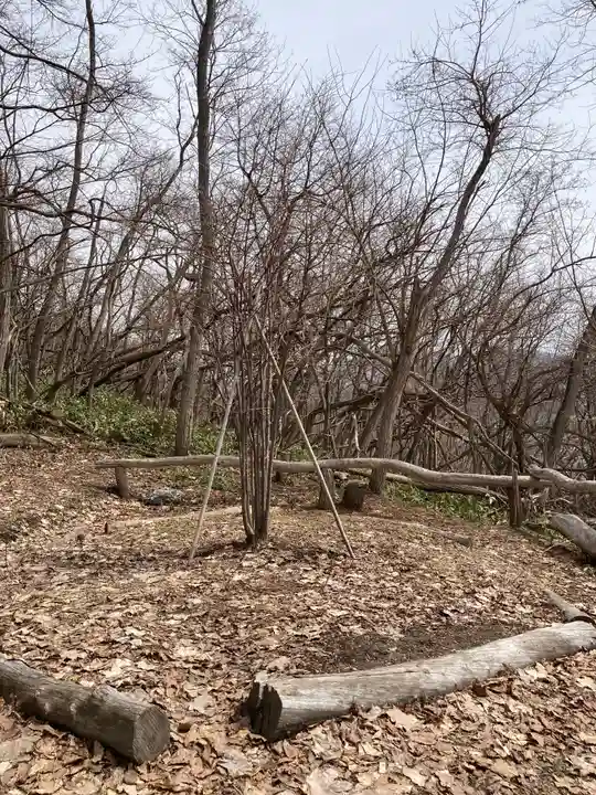 虻田神社の庭園