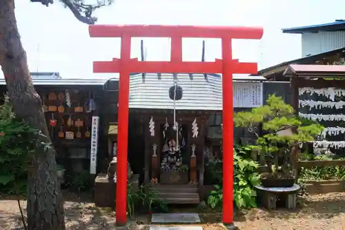 御嶽山神社の末社・摂社