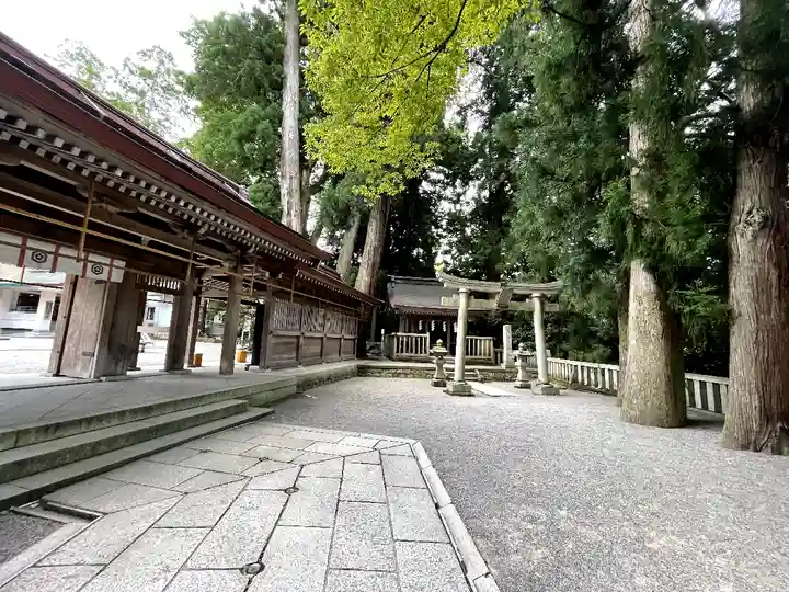 白山比咩神社(石川県)