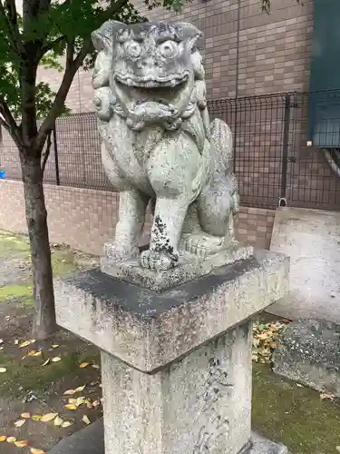 日出神社の狛犬