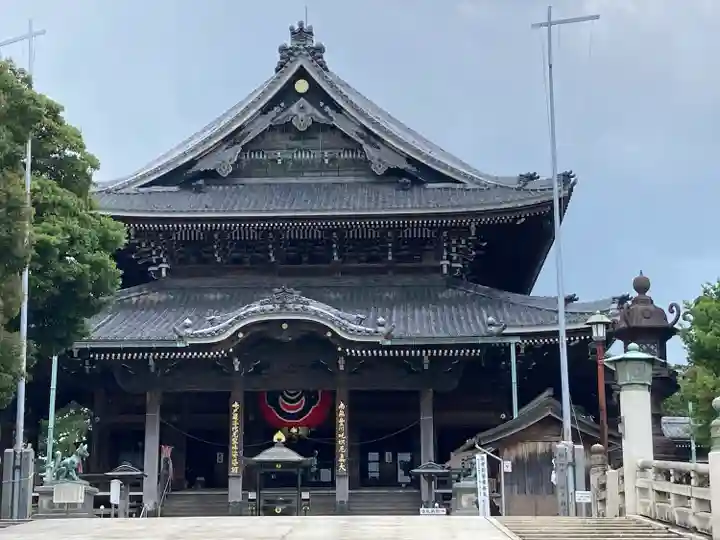 豊川閣 妙厳寺の本殿・本堂