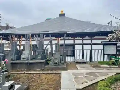 亮朝院の{uncategorized: "未分類", other: "その他", undefined: "問題あり", building: "その他建物", grave: "お墓", sacred_gate: "鳥居", guardian: "狛犬", statue: "像", buddha: "仏像", history: "歴史", nature: "自然", garden: "庭園", animal: "動物", pagoda: "塔", temizu: "手水舎", mountain_gate: "山門・神門", sanctuary: "本殿・本堂", subordinate: "末社・摂社", art: "芸術", scenery: "景色", jizo: "地蔵", ema: "絵馬", goshuin: "御朱印", omikuji: "おみくじ", items: "授与品その他", amulet: "お守り", goshuincho: "御朱印帳", eats: "食事", festival: "お祭り", votive_dance: "神楽", shichigosan: "七五三参", wedding: "結婚式", experience: "体験その他", initially: "初詣", around: "周辺", anti_infection: "感染症対策"}