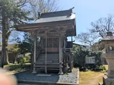 由良神社の{uncategorized: "未分類", other: "その他", undefined: "問題あり", building: "その他建物", grave: "お墓", sacred_gate: "鳥居", guardian: "狛犬", statue: "像", buddha: "仏像", history: "歴史", nature: "自然", garden: "庭園", animal: "動物", pagoda: "塔", temizu: "手水舎", mountain_gate: "山門・神門", sanctuary: "本殿・本堂", subordinate: "末社・摂社", art: "芸術", scenery: "景色", jizo: "地蔵", ema: "絵馬", goshuin: "御朱印", omikuji: "おみくじ", items: "授与品その他", amulet: "お守り", goshuincho: "御朱印帳", eats: "食事", festival: "お祭り", votive_dance: "神楽", shichigosan: "七五三参", wedding: "結婚式", experience: "体験その他", initially: "初詣", around: "周辺", anti_infection: "感染症対策"}