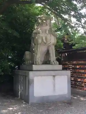 寒川神社の狛犬