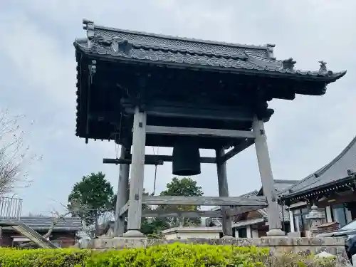 延命寺の{uncategorized: "未分類", other: "その他", undefined: "問題あり", building: "その他建物", grave: "お墓", sacred_gate: "鳥居", guardian: "狛犬", statue: "像", buddha: "仏像", history: "歴史", nature: "自然", garden: "庭園", animal: "動物", pagoda: "塔", temizu: "手水舎", mountain_gate: "山門・神門", sanctuary: "本殿・本堂", subordinate: "末社・摂社", art: "芸術", scenery: "景色", jizo: "地蔵", ema: "絵馬", goshuin: "御朱印", omikuji: "おみくじ", items: "授与品その他", amulet: "お守り", goshuincho: "御朱印帳", eats: "食事", festival: "お祭り", votive_dance: "神楽", shichigosan: "七五三参", wedding: "結婚式", experience: "体験その他", initially: "初詣", around: "周辺", anti_infection: "感染症対策"}