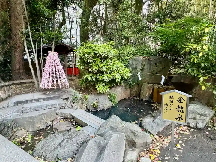 生田神社の{uncategorized: "未分類", other: "その他", undefined: "問題あり", building: "その他建物", grave: "お墓", sacred_gate: "鳥居", guardian: "狛犬", statue: "像", buddha: "仏像", history: "歴史", nature: "自然", garden: "庭園", animal: "動物", pagoda: "塔", temizu: "手水舎", mountain_gate: "山門・神門", sanctuary: "本殿・本堂", subordinate: "末社・摂社", art: "芸術", scenery: "景色", jizo: "地蔵", ema: "絵馬", goshuin: "御朱印", omikuji: "おみくじ", items: "授与品その他", amulet: "お守り", goshuincho: "御朱印帳", eats: "食事", festival: "お祭り", votive_dance: "神楽", shichigosan: "七五三参", wedding: "結婚式", experience: "体験その他", initially: "初詣", around: "周辺", anti_infection: "感染症対策"}