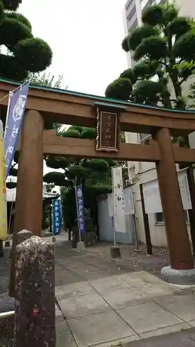 本村神社の鳥居