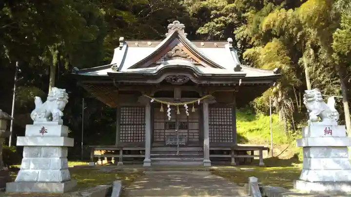 津神社の本殿・本堂